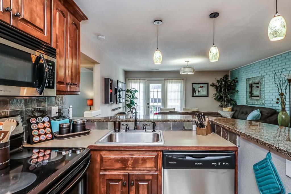 Villa Amazing Locale 2Kingbr 1Bth Kansas City Esterno foto